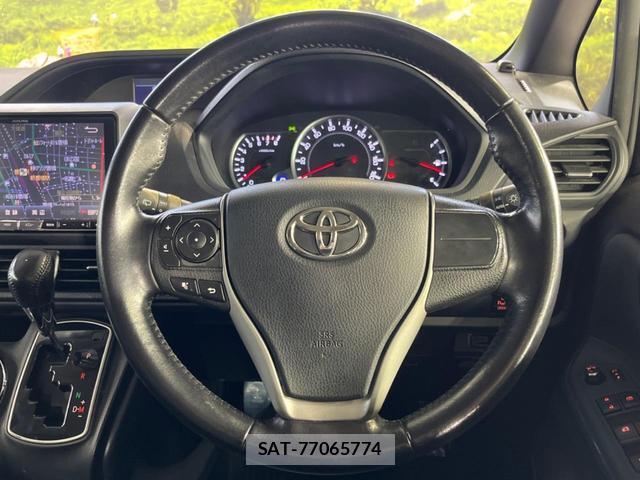 Toyota VOXY 2014-09 8546930-11