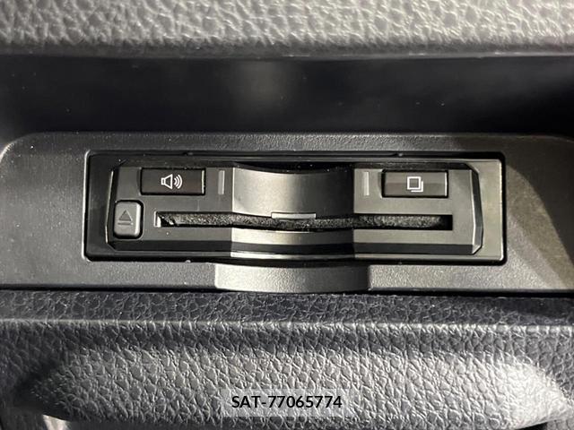 Toyota VOXY 2014-09 8546930-6