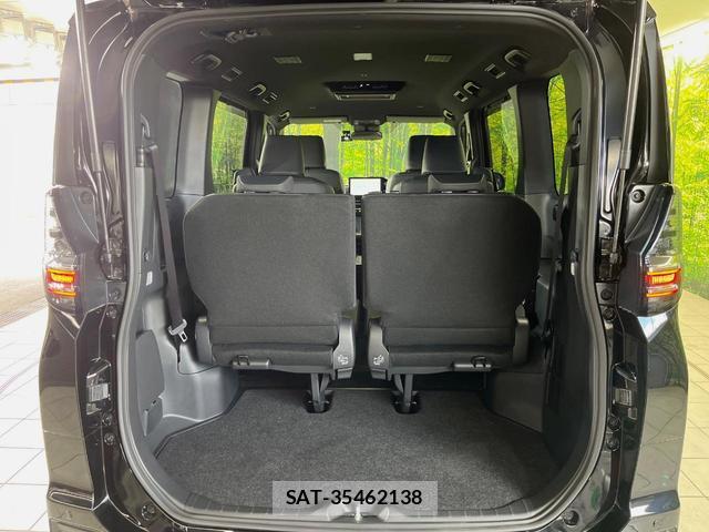 Toyota VOXY 2026-02 8546953-10