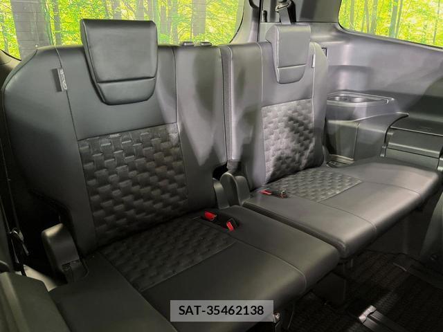 Toyota VOXY 2026-02 8546953-9