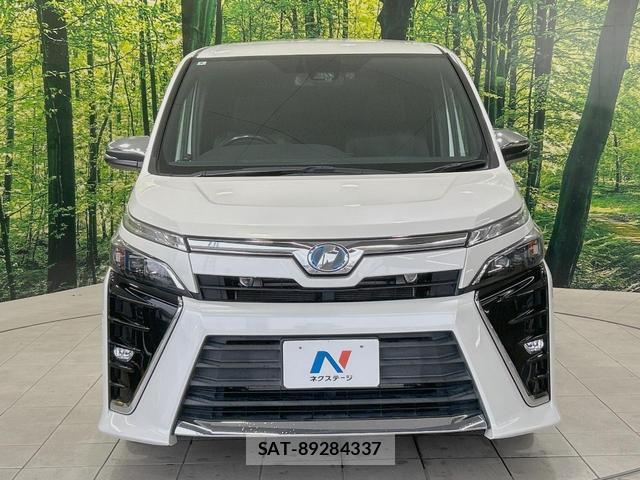 Toyota VOXY 2018-06 8546972-14