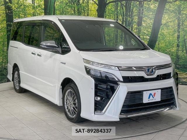 Toyota VOXY 2018-06 8546972-16