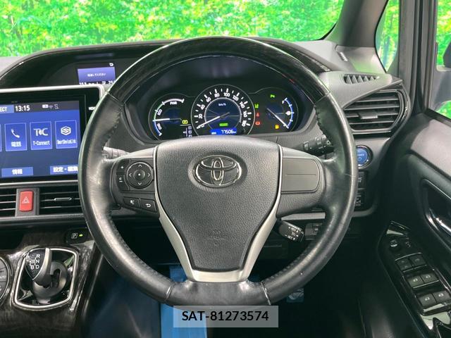Toyota VOXY 2019-08 8546992-12