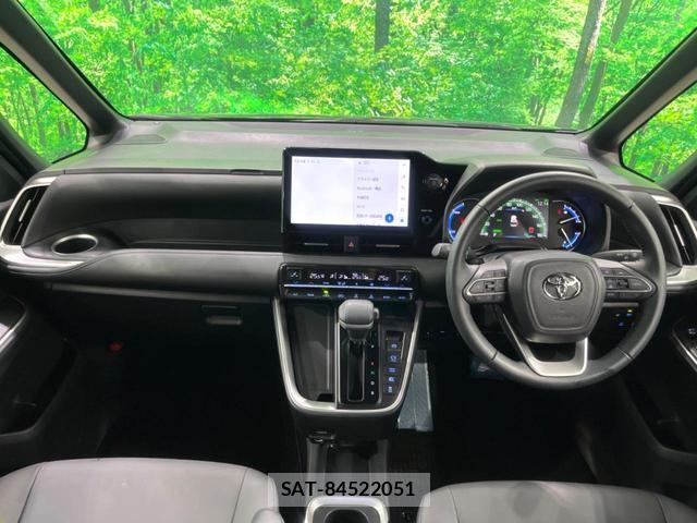Toyota VOXY 2025-11 8546993-1