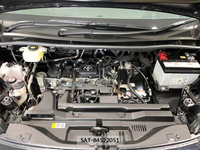 Toyota VOXY 2025-11 8546993-18