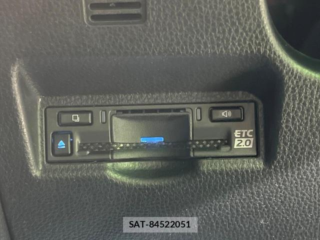 Toyota VOXY 2025-11 8546993-6