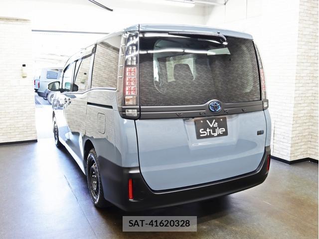 Toyota VOXY 2015-09 8547022-12