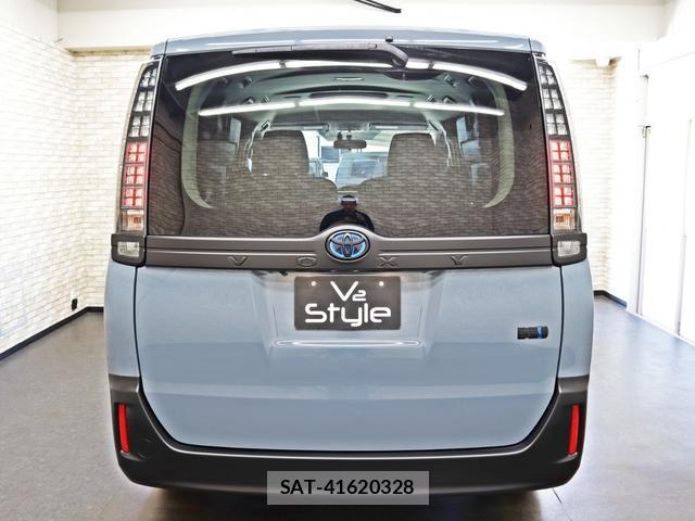 Toyota VOXY 2015-09 8547022-13