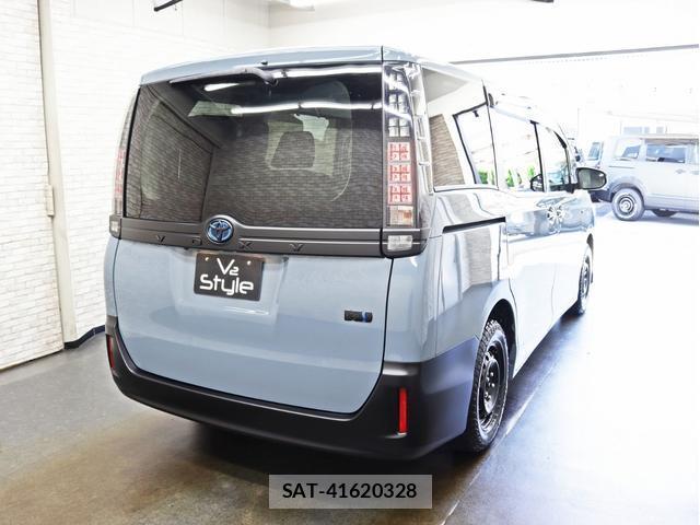 Toyota VOXY 2015-09 8547022-14
