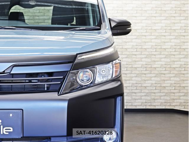 Toyota VOXY 2015-09 8547022-7