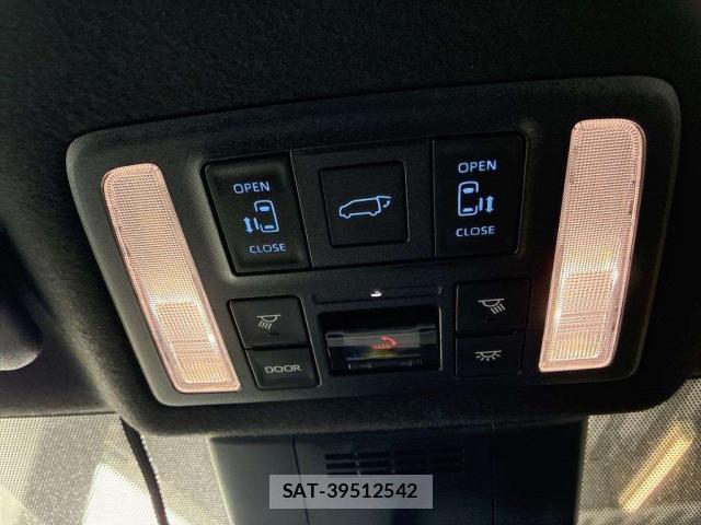 Toyota VOXY 2024-05 8547086-12
