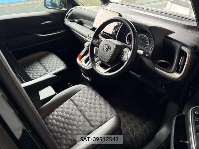 Toyota VOXY 2024-05 8547086-14