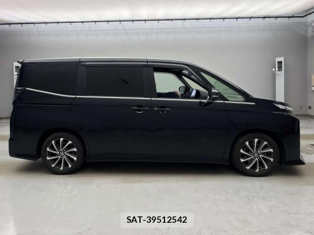 Toyota VOXY 2024-05 8547086-3