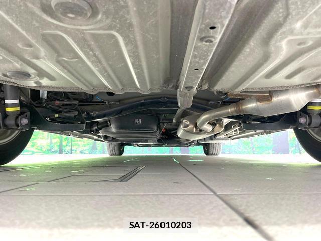 Toyota VOXY 2022-03 8547115-19