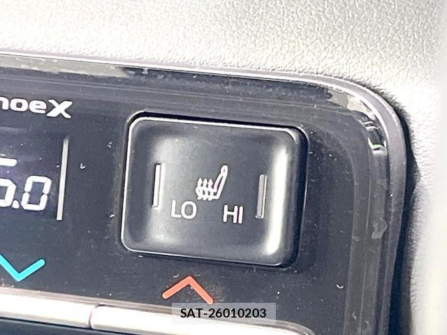 Toyota VOXY 2022-03 8547115-7