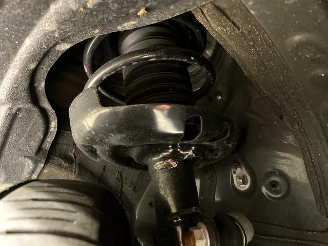 Toyota VOXY 2025-05 8547246-18