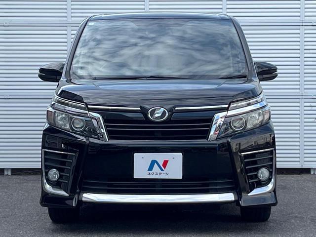 Toyota VOXY 2014-05 8547259-12