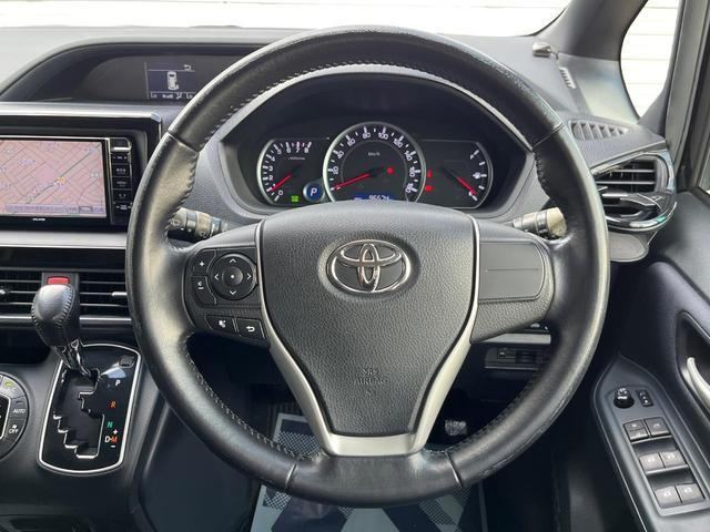 Toyota VOXY 2014-05 8547259-9