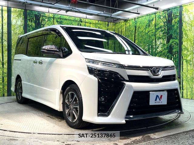 Toyota VOXY 2021-04 8547448-16