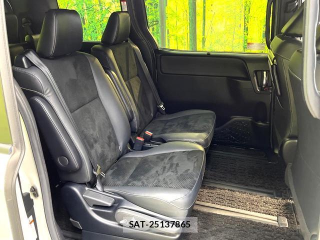 Toyota VOXY 2021-04 8547448-8