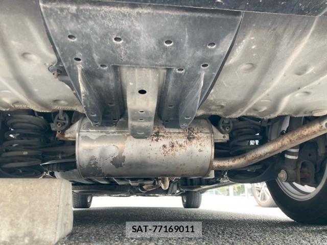 Toyota VOXY 2013-09 8547576-10