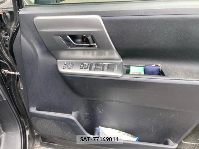 Toyota VOXY 2013-09 8547576-19