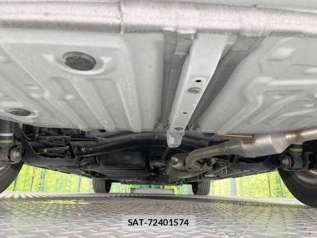 Toyota VOXY 2024-02 8547672-19