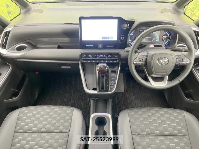 Toyota VOXY 2025-03 8547677-1