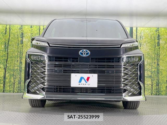 Toyota VOXY 2025-03 8547677-14