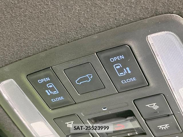 Toyota VOXY 2025-03 8547677-3
