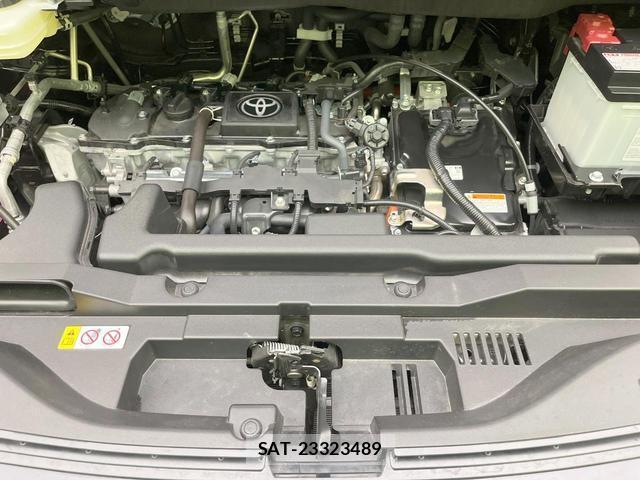 Toyota VOXY 2025-10 8547696-18