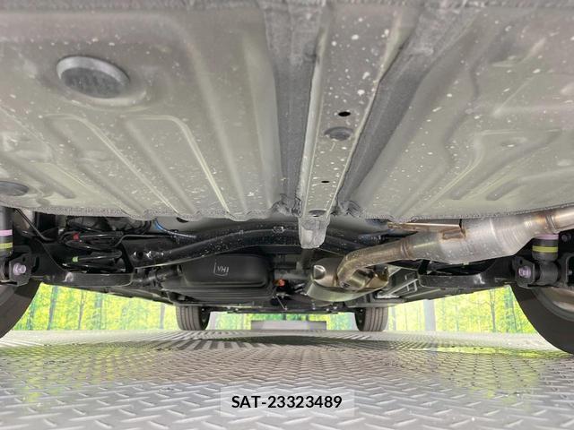 Toyota VOXY 2025-10 8547696-19