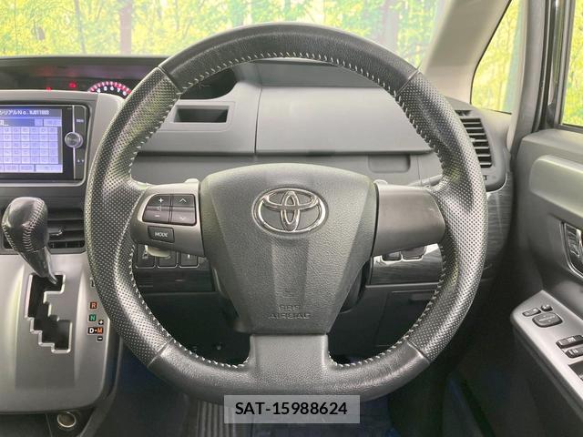 Toyota VOXY 2012-12 8547699-11