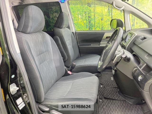Toyota VOXY 2012-12 8547699-7