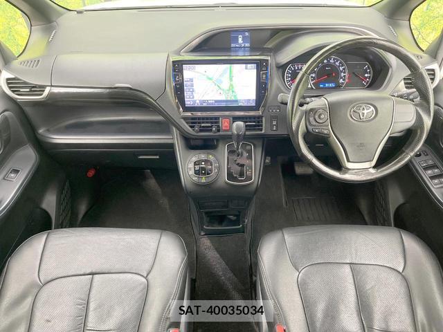 Toyota VOXY 2016-05 8547706-1