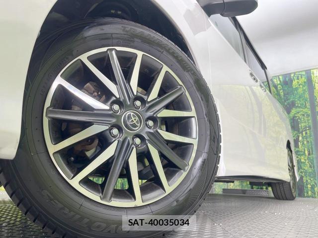 Toyota VOXY 2016-05 8547706-13