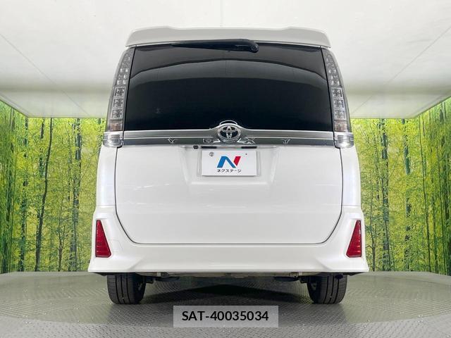 Toyota VOXY 2016-05 8547706-15