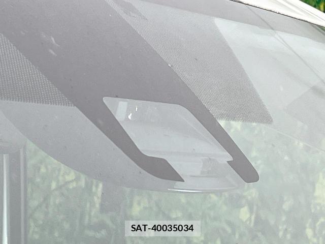 Toyota VOXY 2016-05 8547706-6