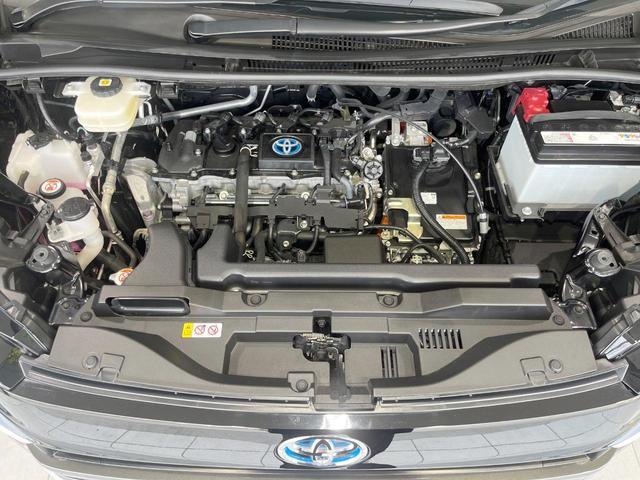 Toyota VOXY 2022-10 8547714-17