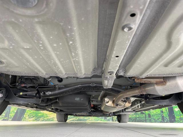 Toyota VOXY 2022-10 8547714-18