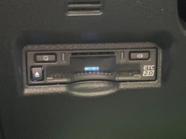 Toyota VOXY 2022-10 8547714-5