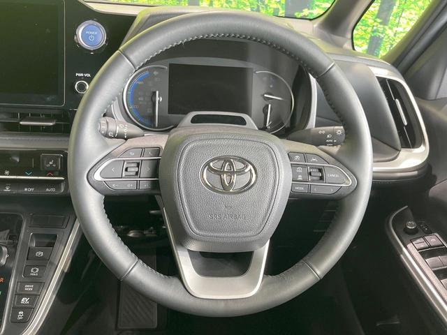 Toyota VOXY 2022-10 8547714-8