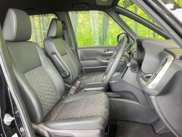 Toyota VOXY 2022-10 8547714-9