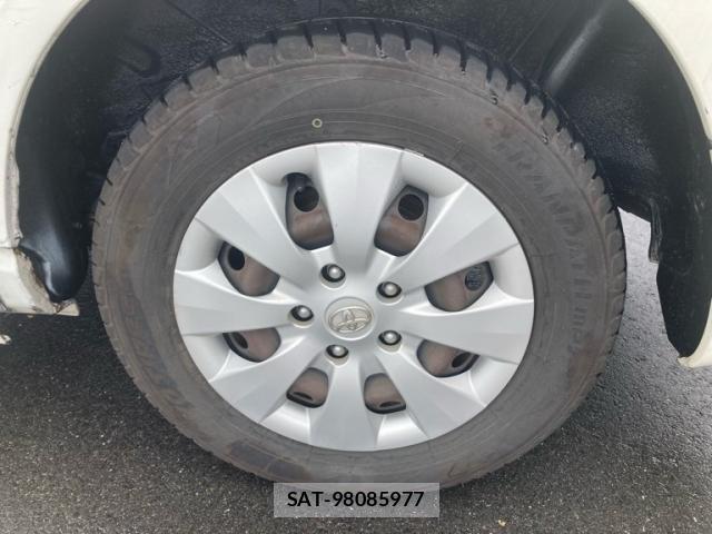 Toyota VOXY 2010-09 8548016-10