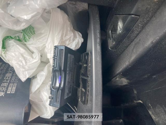 Toyota VOXY 2010-09 8548016-2