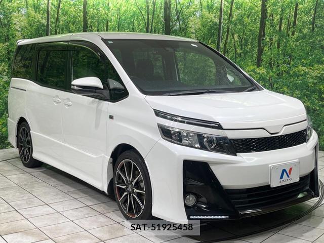 Toyota VOXY 2017-02 8548084-16