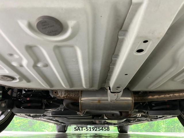 Toyota VOXY 2017-02 8548084-19