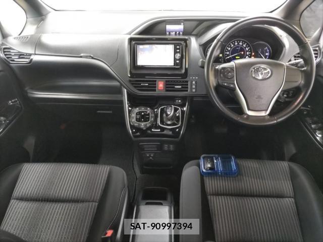 Toyota VOXY 2018-05 8548122-2