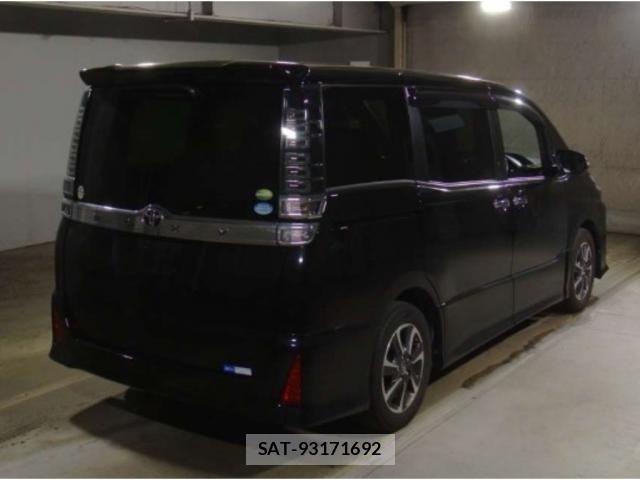 Toyota VOXY 2018-03 8548249-1