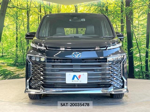 Toyota VOXY 2024-12 8548421-14